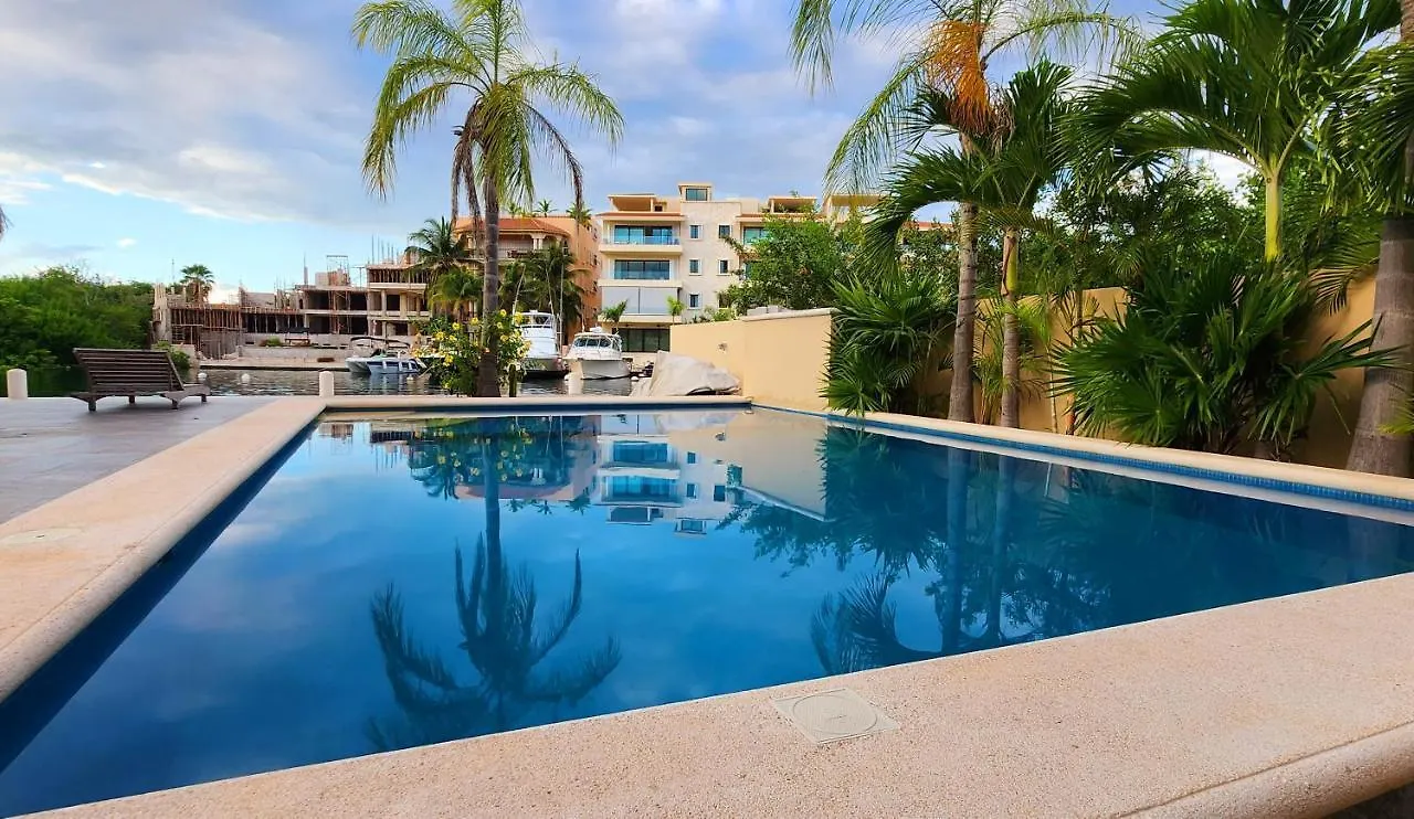Penthouse Luxury Puerto Aventuras contacts