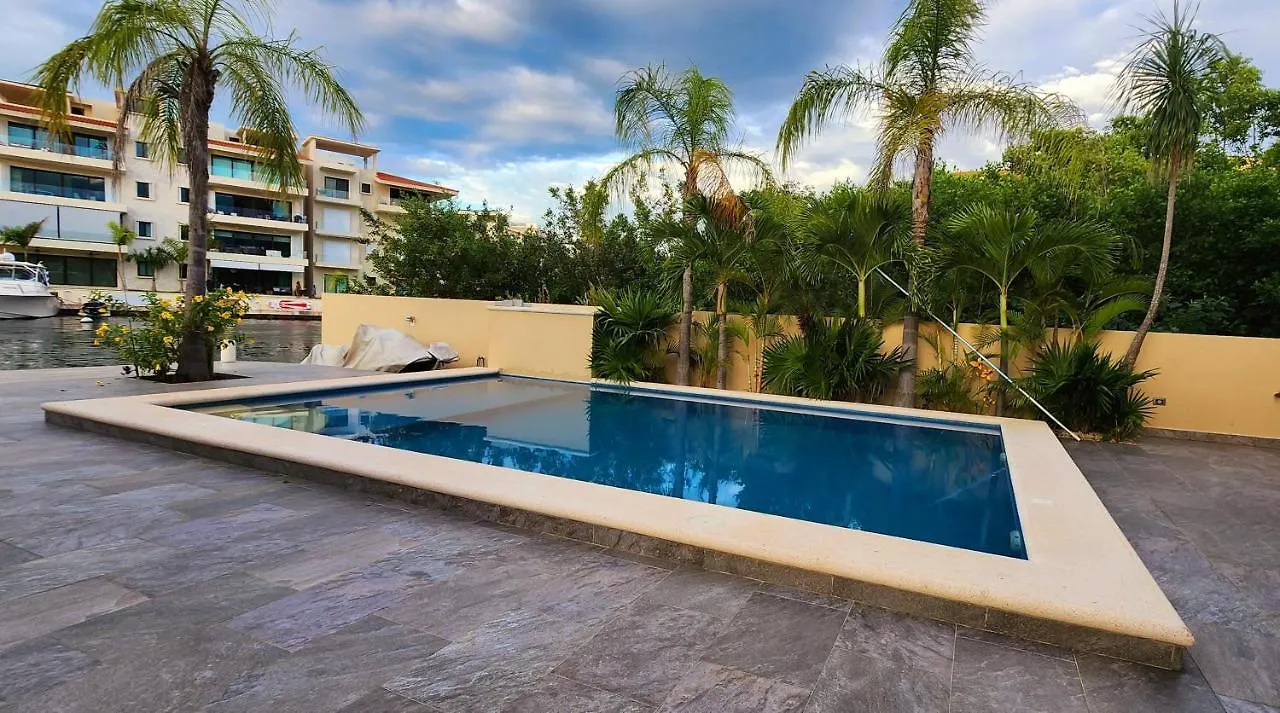 Penthouse Luxury Puerto Aventuras Apartment Mexico